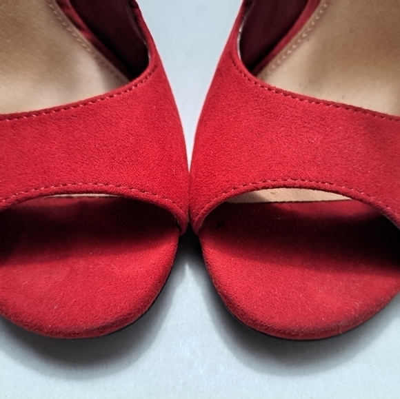 Christian Seriano Red Double Buckle Open Toe Heels - Picture 3 of 10